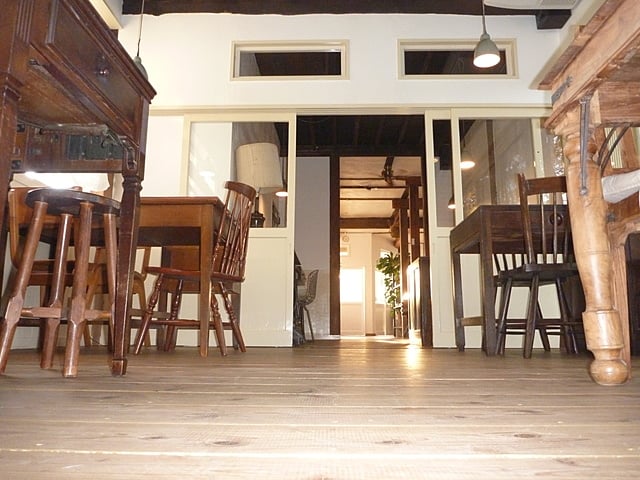 店舗内