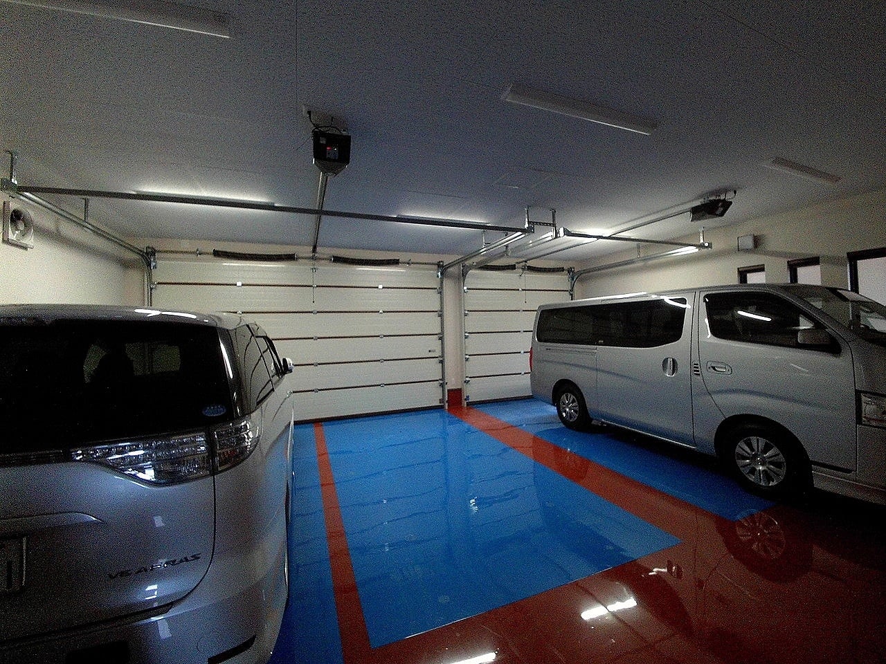 車庫内部2