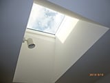 青空が覗える天窓
